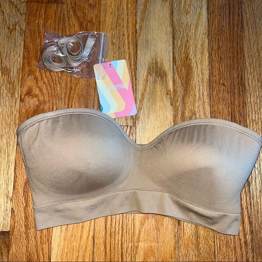 Yummie size medium NWT tan strapless bra